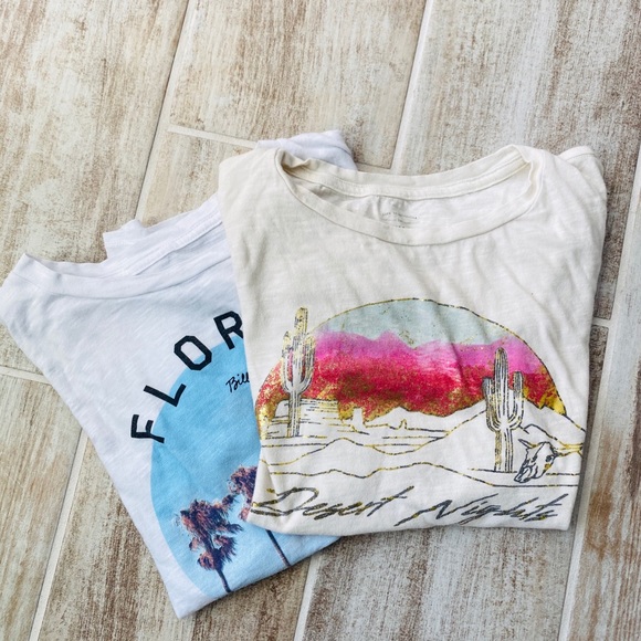 Billabong Tops - Billabong shirt sleeve graphic tee shirts 2 small